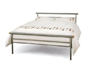 Serene Furnishings Celine 4' 6 Double Silver Metal Bed