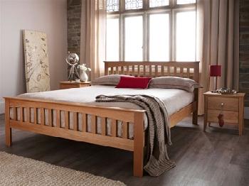 Serene Furnishings Windsor 4' Small Double Honey Oak Wooden Bed